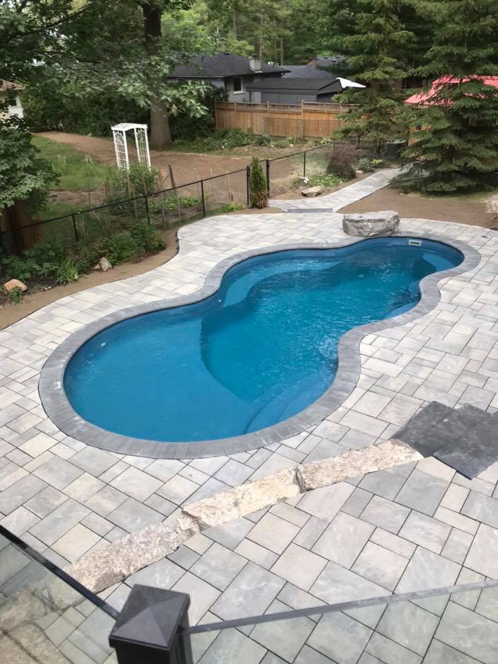 Birds eye view of a fiberglass pool